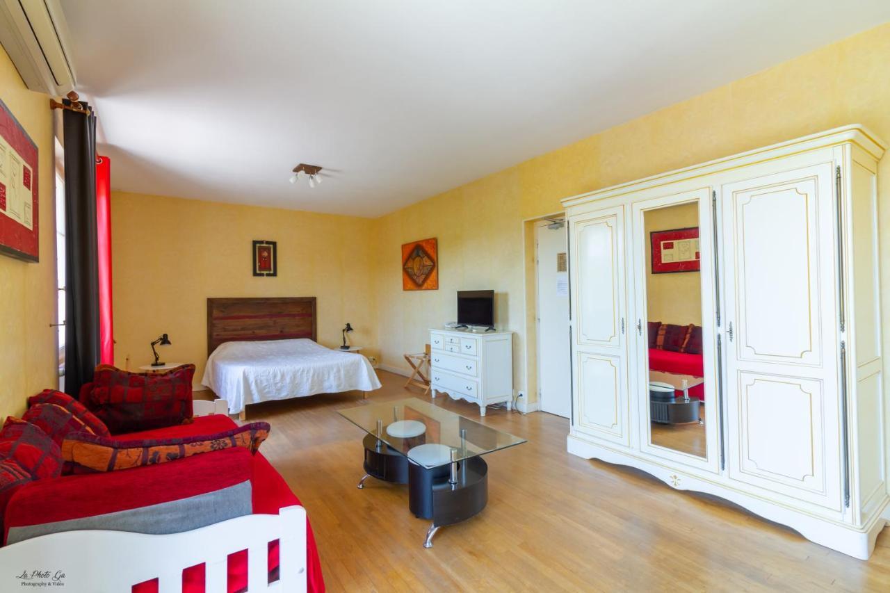 Le Relais Des 5 Chateaux Vézac Εξωτερικό φωτογραφία